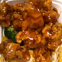 C16 General Tso's Chicken (Combo)